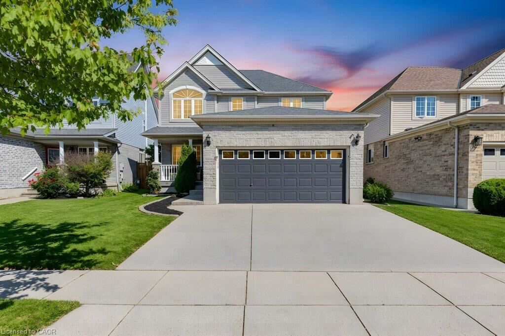 Property Photo:  88 Decaro Crescent  ON N3C 4N2 