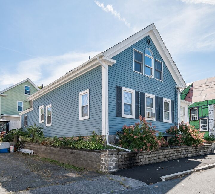 Property Photo:  16 Albion St  MA 01970 
