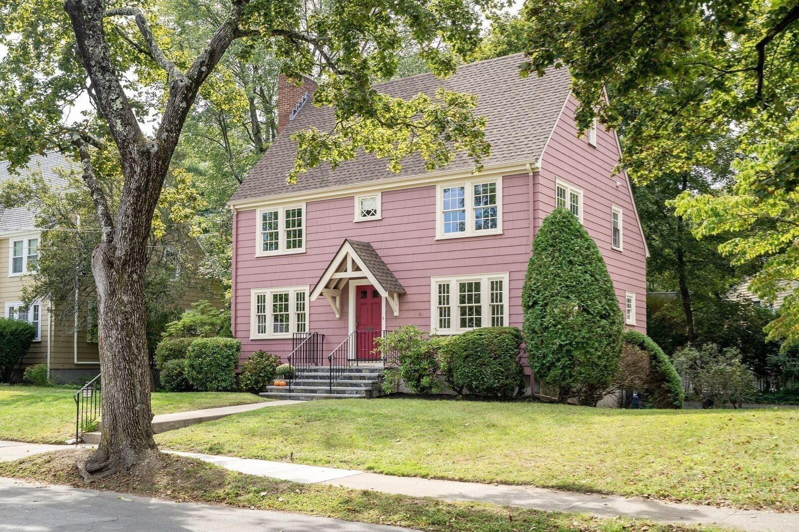 Property Photo: 21 Allen Ave MA 02468