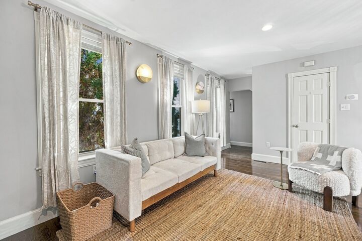 Property Photo: 6 Franklin St 2 MA 02129