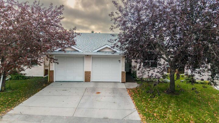 Property Photo: 104 Catalina Circle NE AB T1Y 7B7
