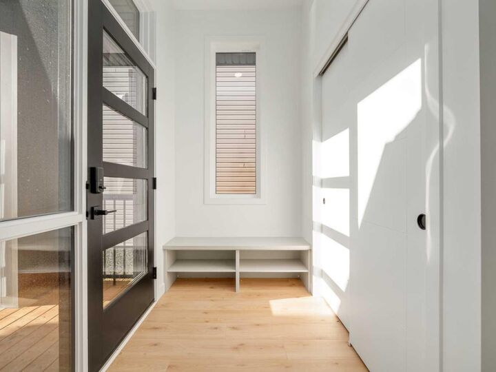 Property Photo:  425 Blackwolf Boulevard N  AB T1H 7J5 