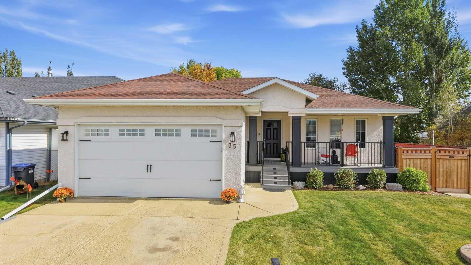 Property Photo:  35 Heenan Crescent  AB T4S 1Z8 