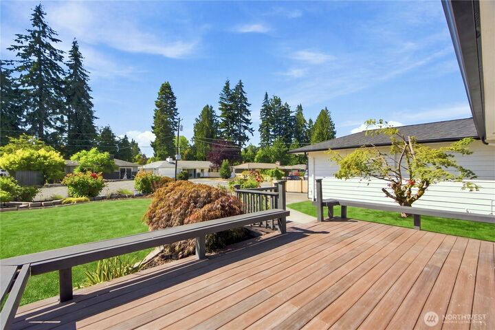 Property Photo: 6821 190th Street SW WA 98036