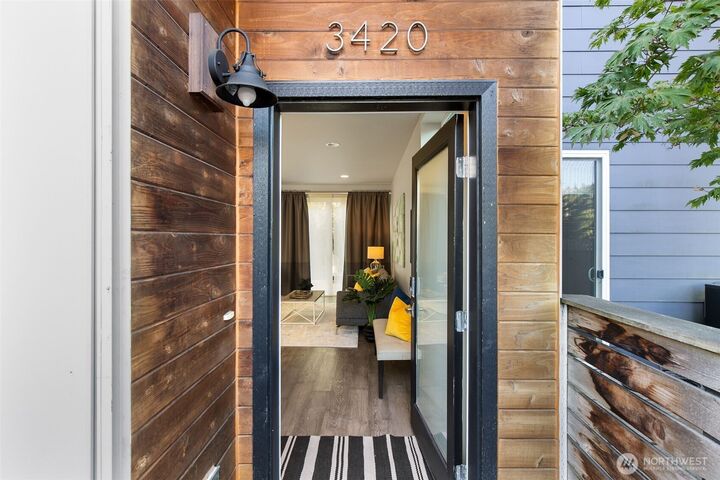 Property Photo:  3420  Renton Place S  WA 98144 