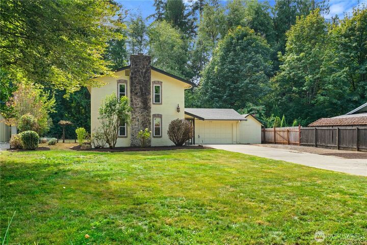 Property Photo: 4514 Ferndale Court SE WA 98501