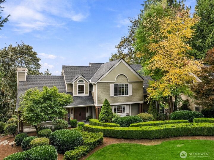 Property Photo:  26257 SE 162 Place  WA 98027 