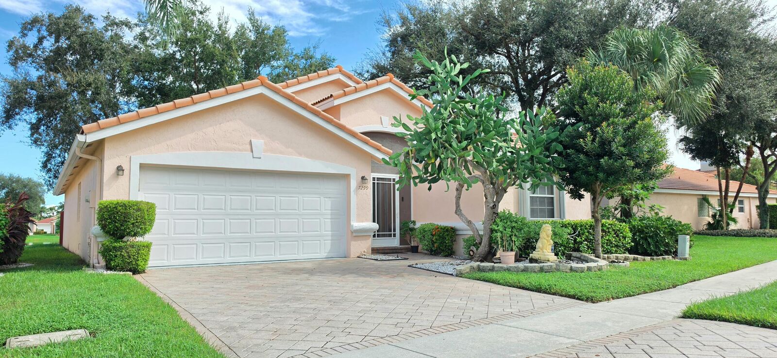 Property Photo:  7299 Lugano Drive  FL 33437 