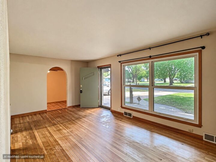 Property Photo:  921 Lawrence  KS 67124 
