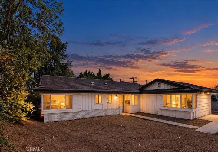 Property Photo:  6301 Avenue De Palma  CA 92509 