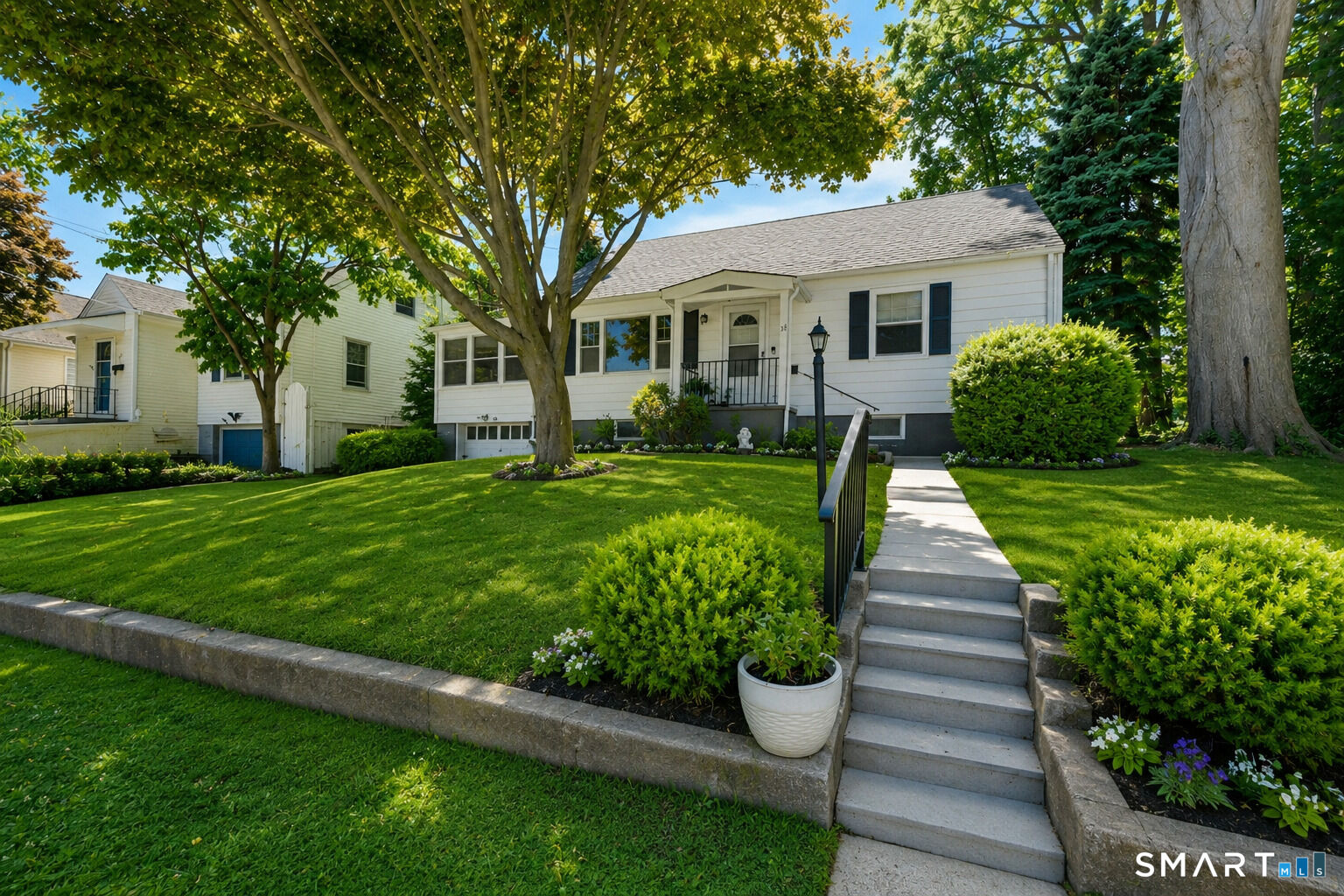 Property Photo:  38 Carlisle Place  CT 06902 