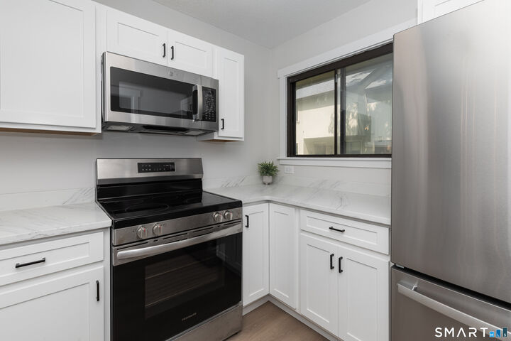 Property Photo:  47 Woods Way 47  CT 06798 