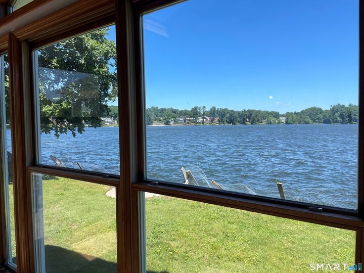 Property Photo:  100 Lakeshore Terrace  CT 06606 