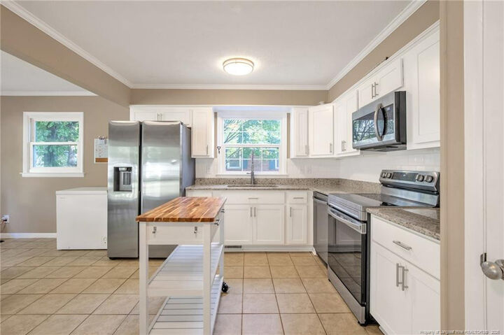 Property Photo: 512 Dashland Drive NC 28303