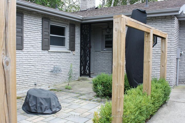Property Photo: 361 Tyendinaga Drive N ON N0H 2L0