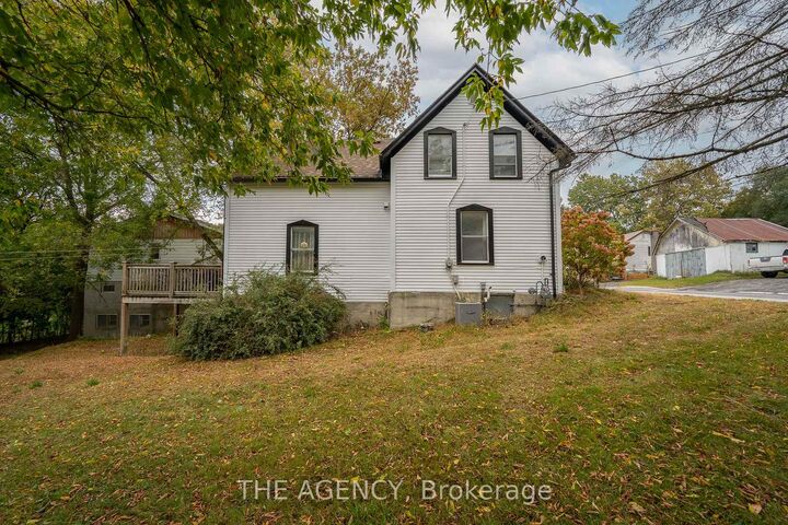 Property Photo:  16 Elks Street  ON K0K 2T0 
