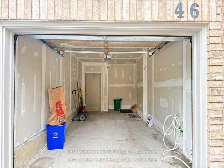 Property Photo:  46 Holtby Street  ON L4E 4W8 