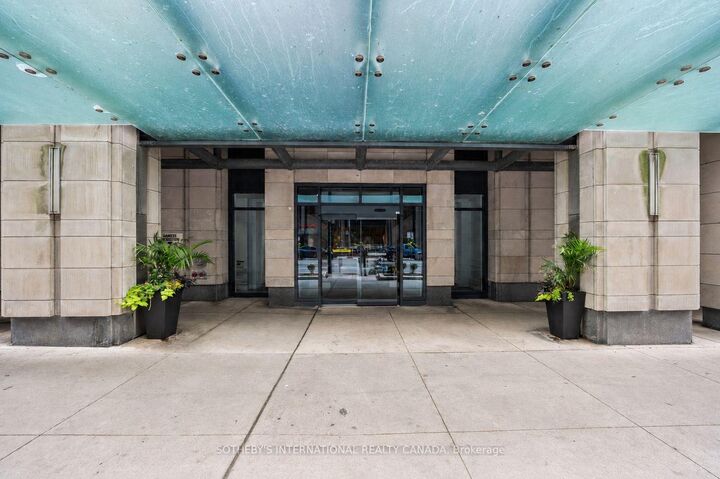 Photo de la propriété: 955 Bay Street 3807 ON M5S 0C6