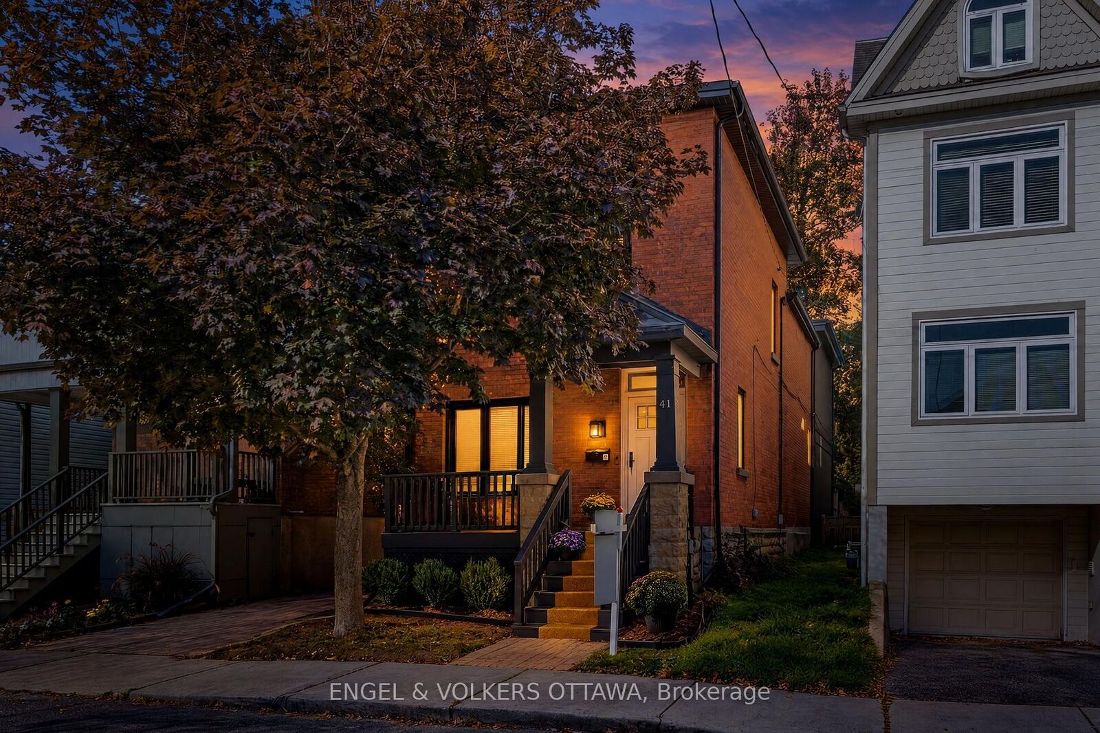 Photo de la propriété:  41 Ivy Crescent  ON K1M 1Y1 