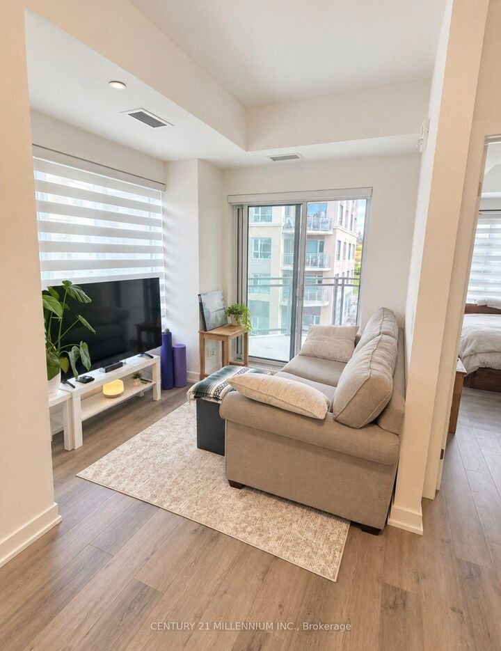 Photo de la propriété: 56 Lakeside Terrace 310 ON L5M 0L4