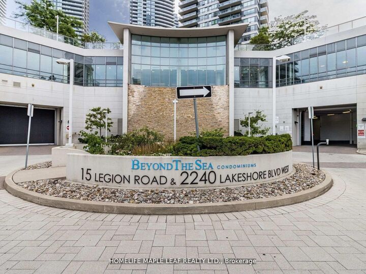 Property Photo:  2240 Lakeshore Boulevard W Lph02  ON M8V 0B1 