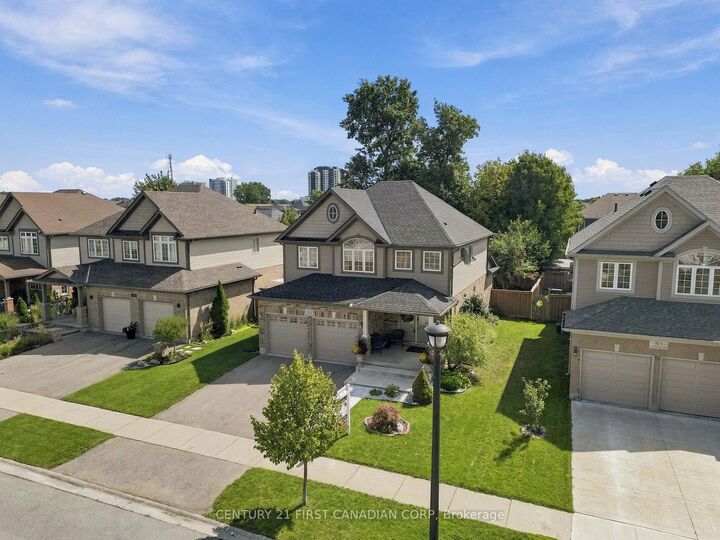 Photo de la propriété:  911 Foxcreek Road  ON N6G 0H1 
