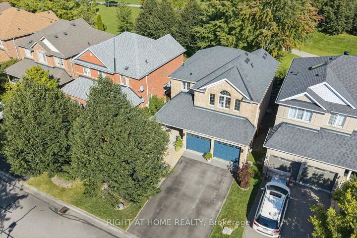 Photo de la propriété:  77 Shoniker Drive  ON L3X 2Z3 