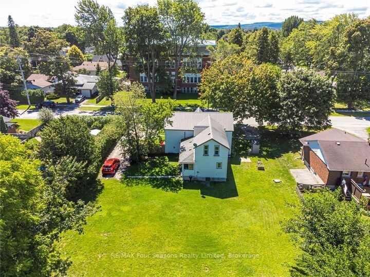 Property Photo:  393 Second Street  ON L9Y 1G9 
