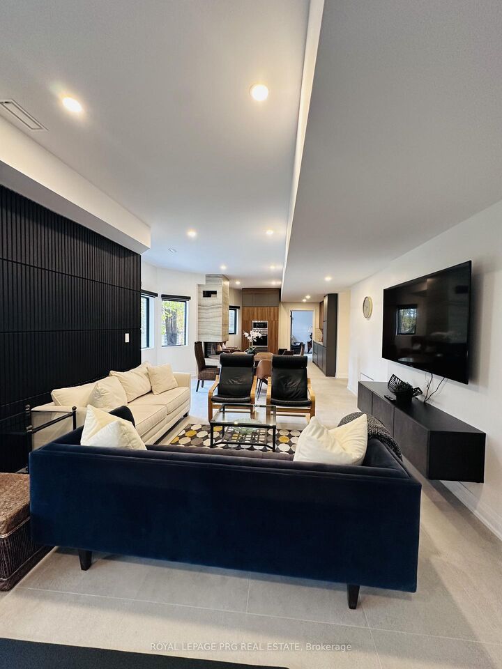 Photo de la propriété: 4B Pierce Court ON L9X 0J4
