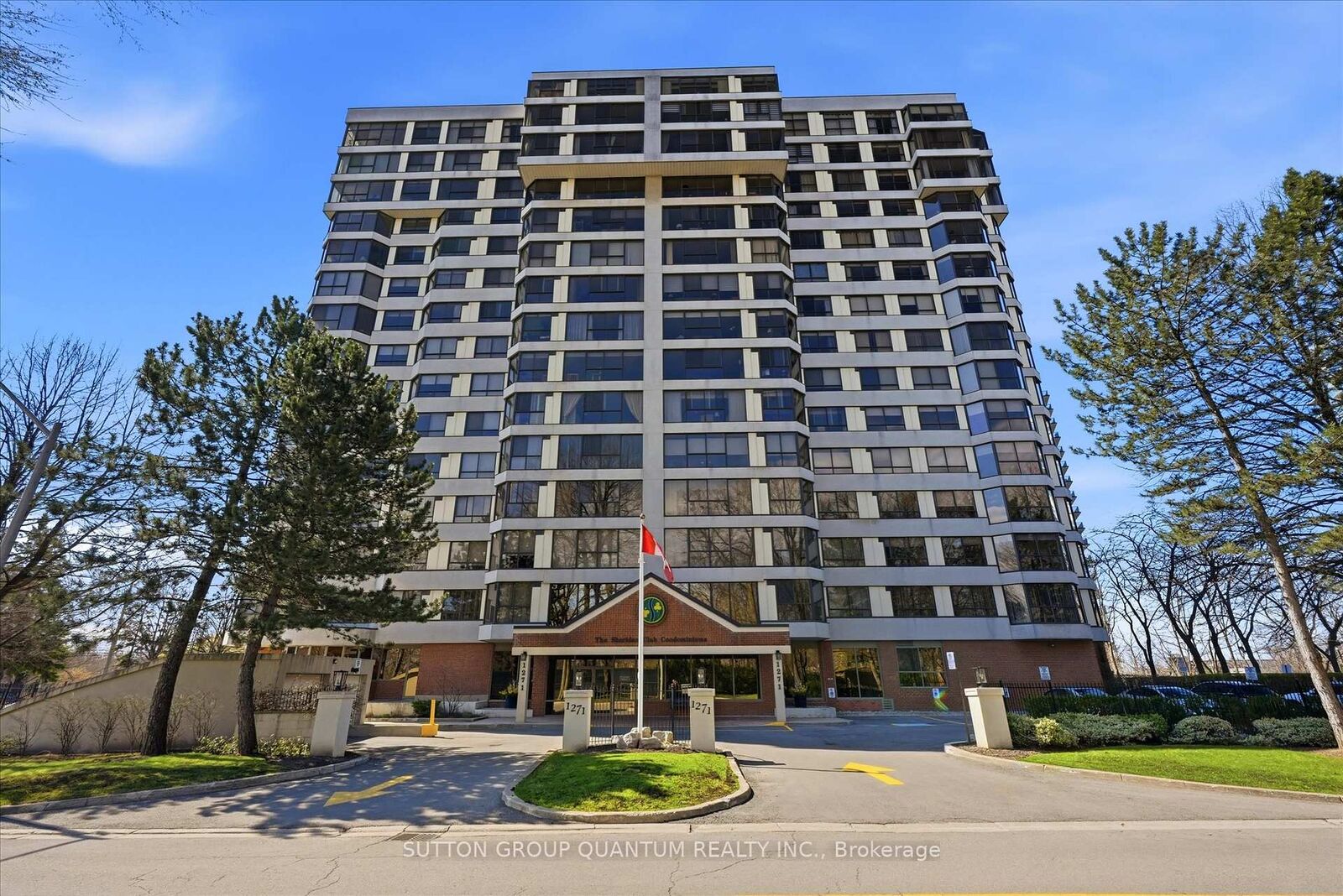 Photo de la propriété:  1271 Walden Circle 403  ON L5J 4R4 