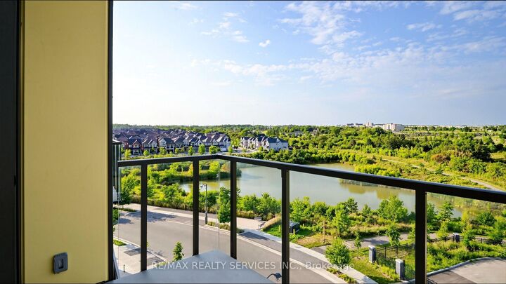 Property Photo:  1415 Dundas Street E 610  ON L6H 7G1 