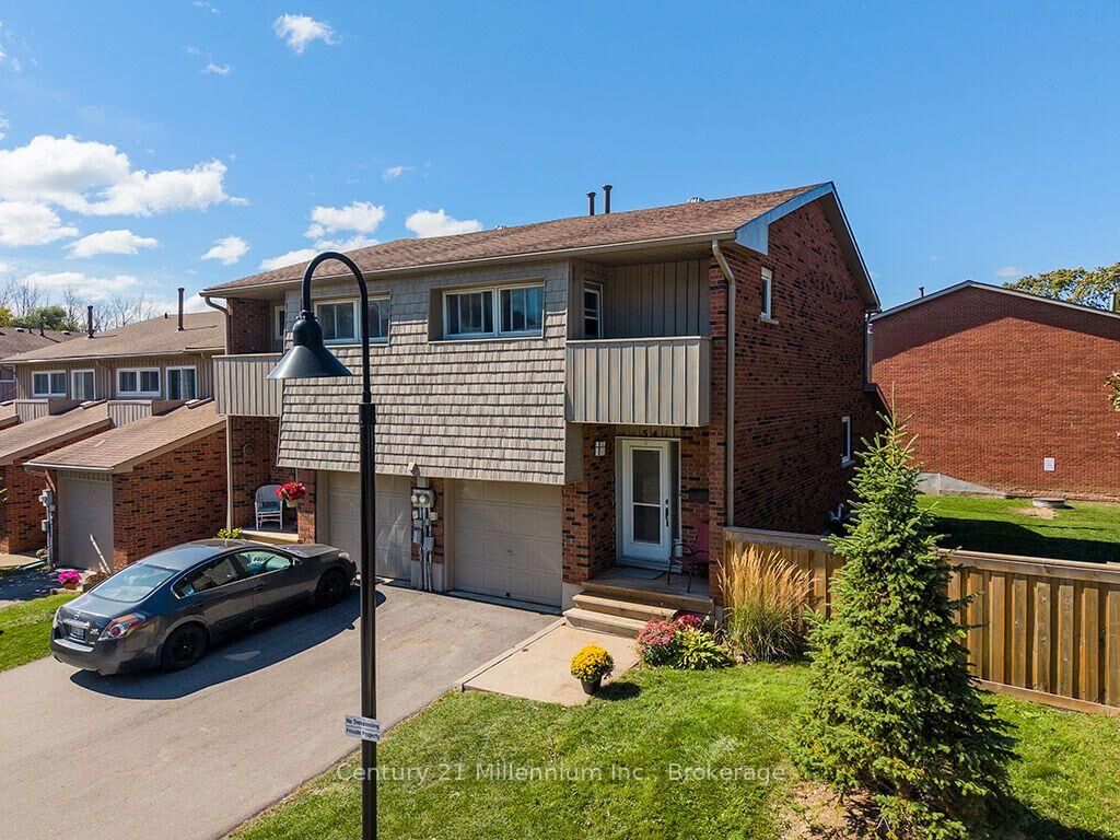 Photo de la propriété:  541 Tenth Street  ON L9Y 4K6 