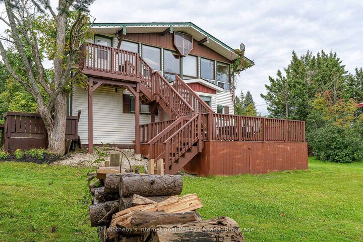 Photo de la propriété: 121 Hamlet Road ON L9Y 3Z2
