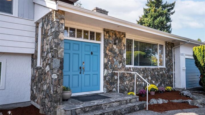 Property Photo:  1857 Hillcrest Ave  BC V8N 2R7 