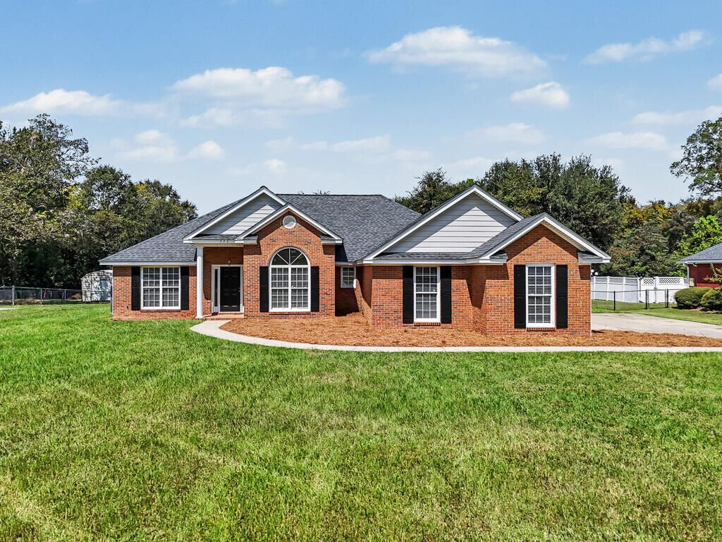 Property Photo: 226 Mayfield Drive GA 31763