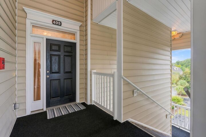 Property Photo: 901 Knoll Shores Ct. 405 SC 29576