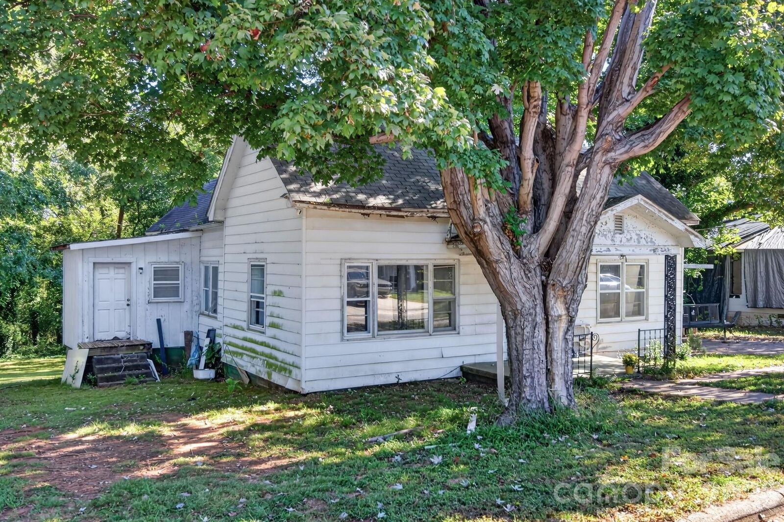 Property Photo: 117 Mitchell Street NC 28144