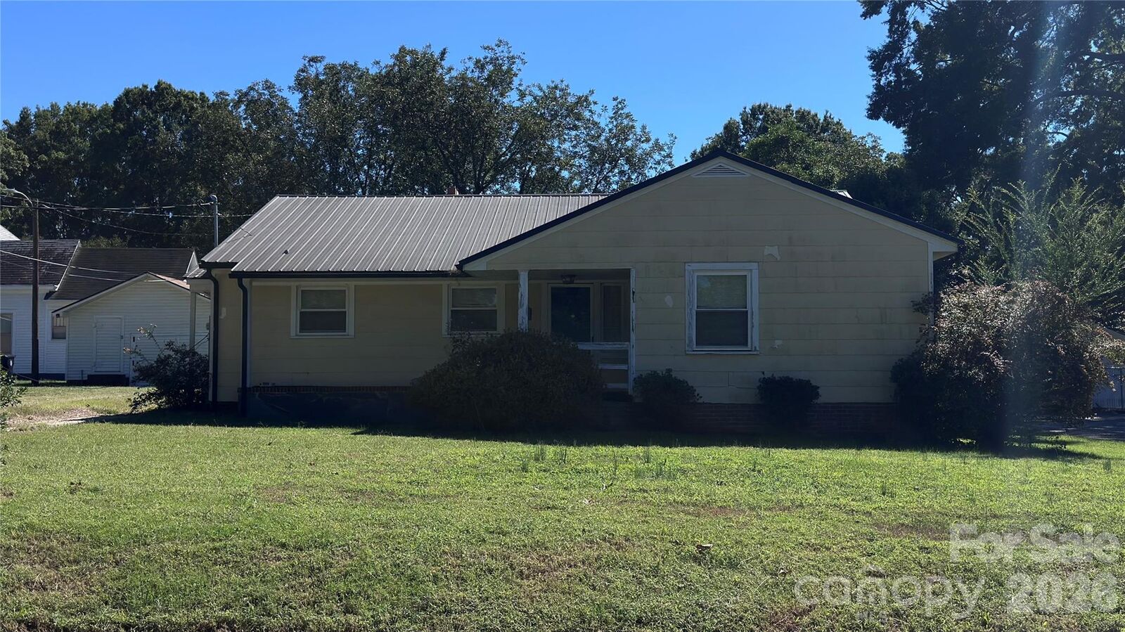Property Photo: 633 Oak Street NC 28115