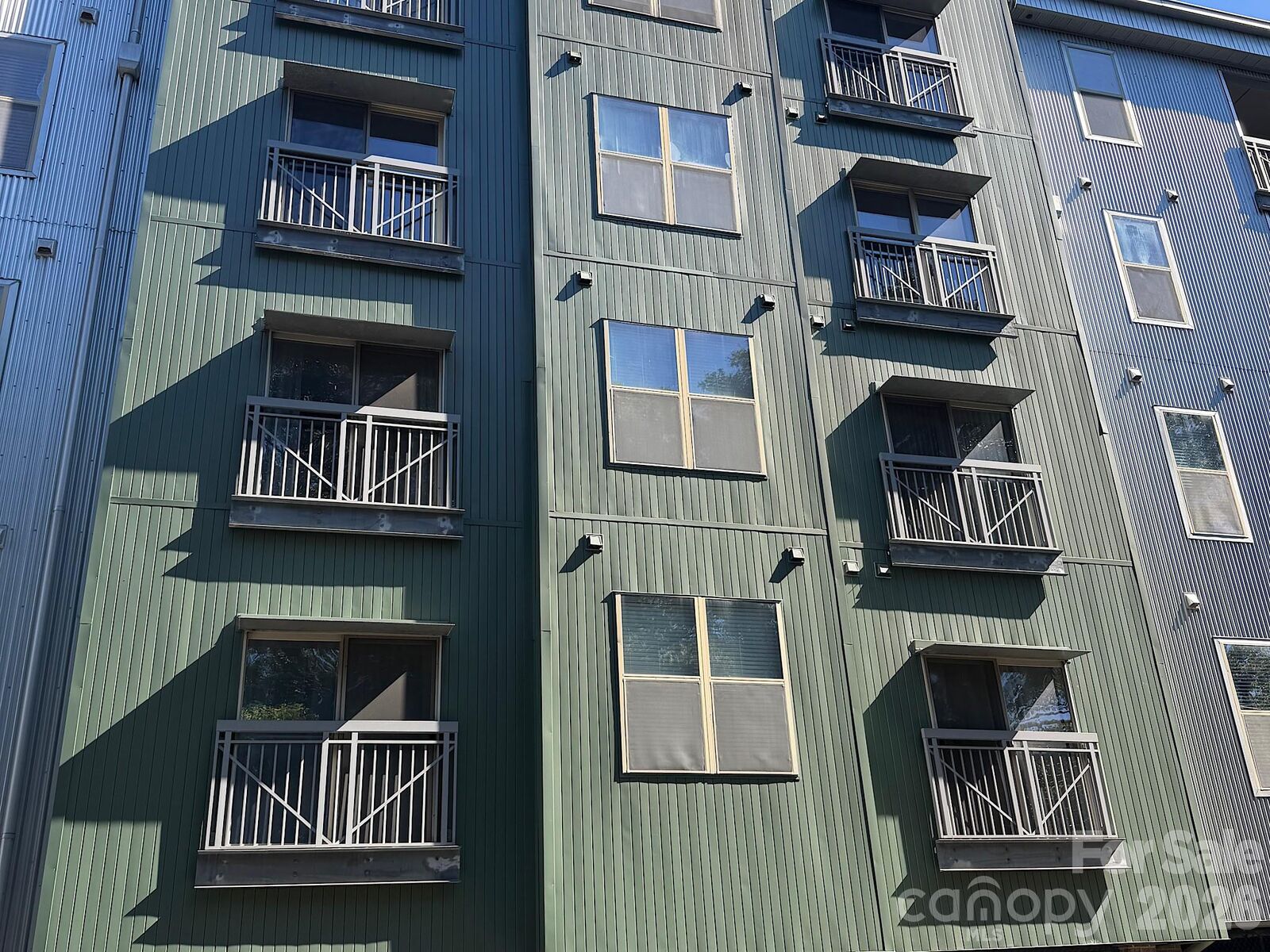 Property Photo: 630 Calvert Street 107 NC 28208