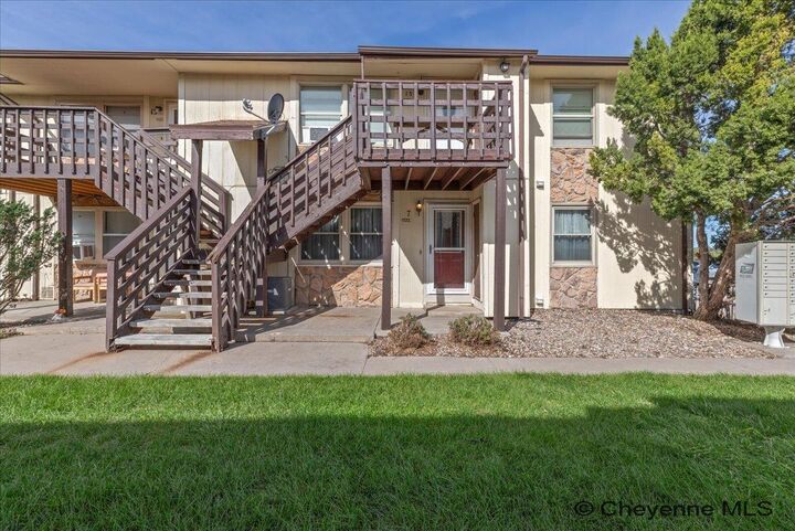 Property Photo:  1522 Trent Ct B105  WY 82009 