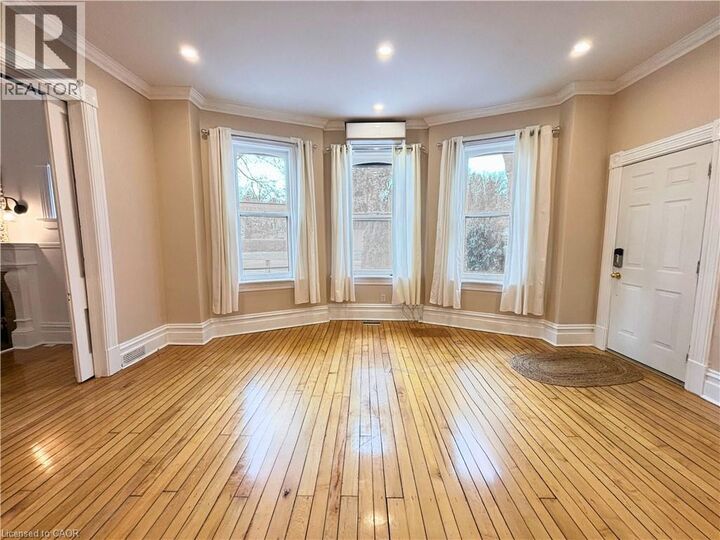 Property Photo:  40 Blenheim Road 42A  ON N1S 1E6 