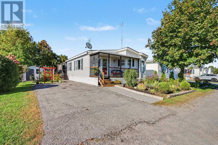 Property Photo:  7 Du Lac Private  ON K0A 1B0 