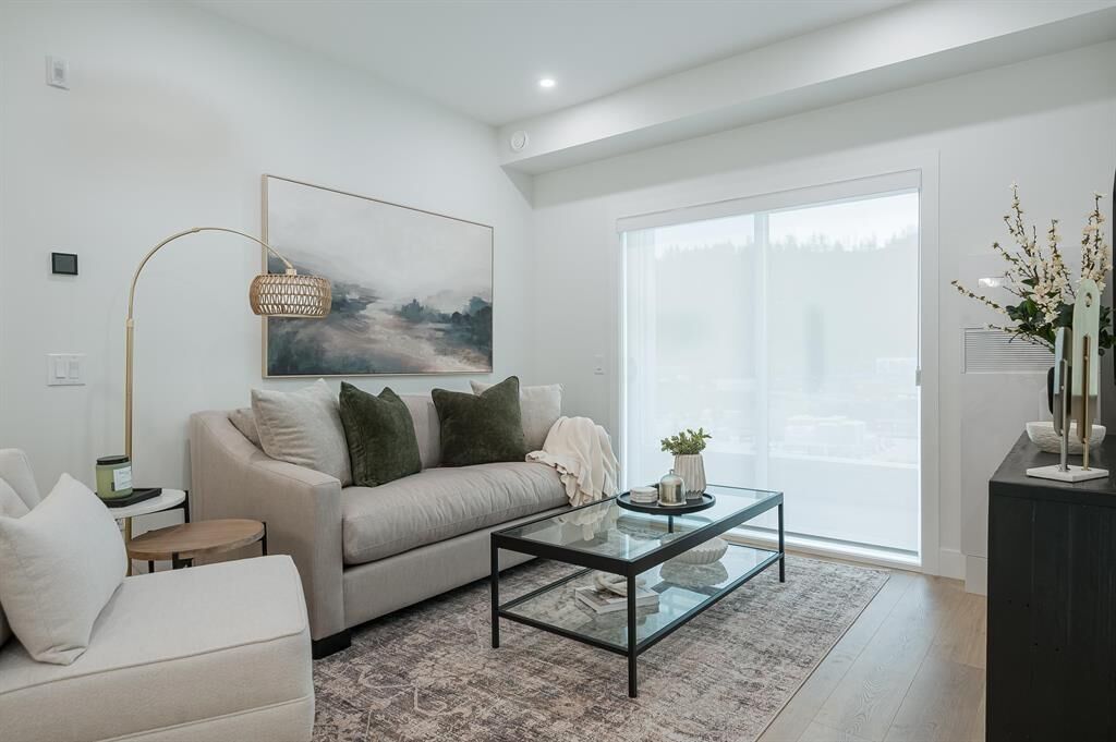 Property Photo:  46187 Thomas Road 206  BC V2R 6N9 