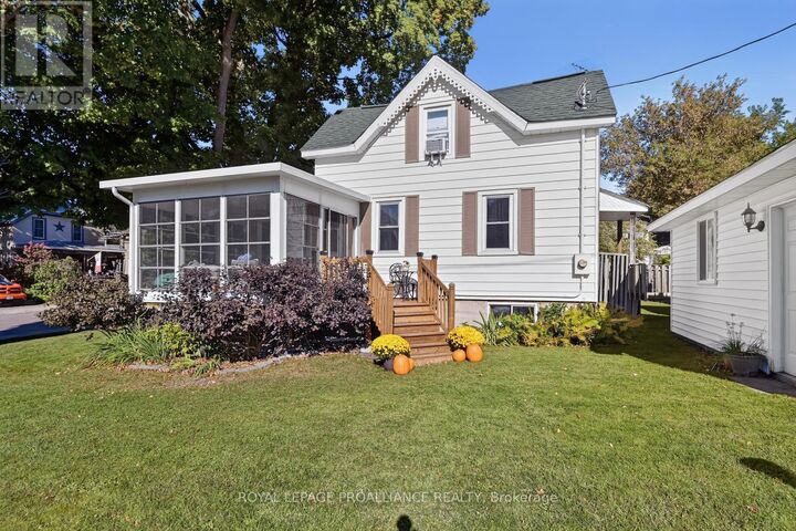 Property Photo:  155 Henry Street  ON K0E 1E0 