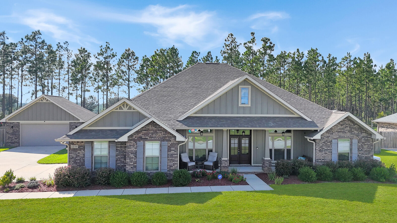 Property Photo:  6235 Benelli Drive  FL 32570 