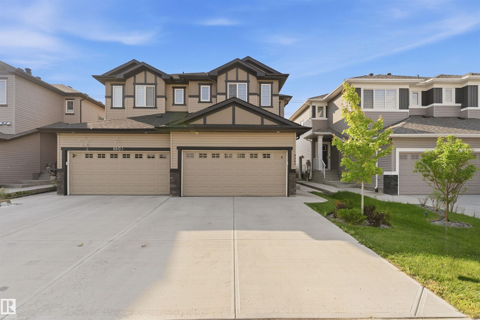 Property Photo:  8805 Carson Way SW  AB T6W 5B8 