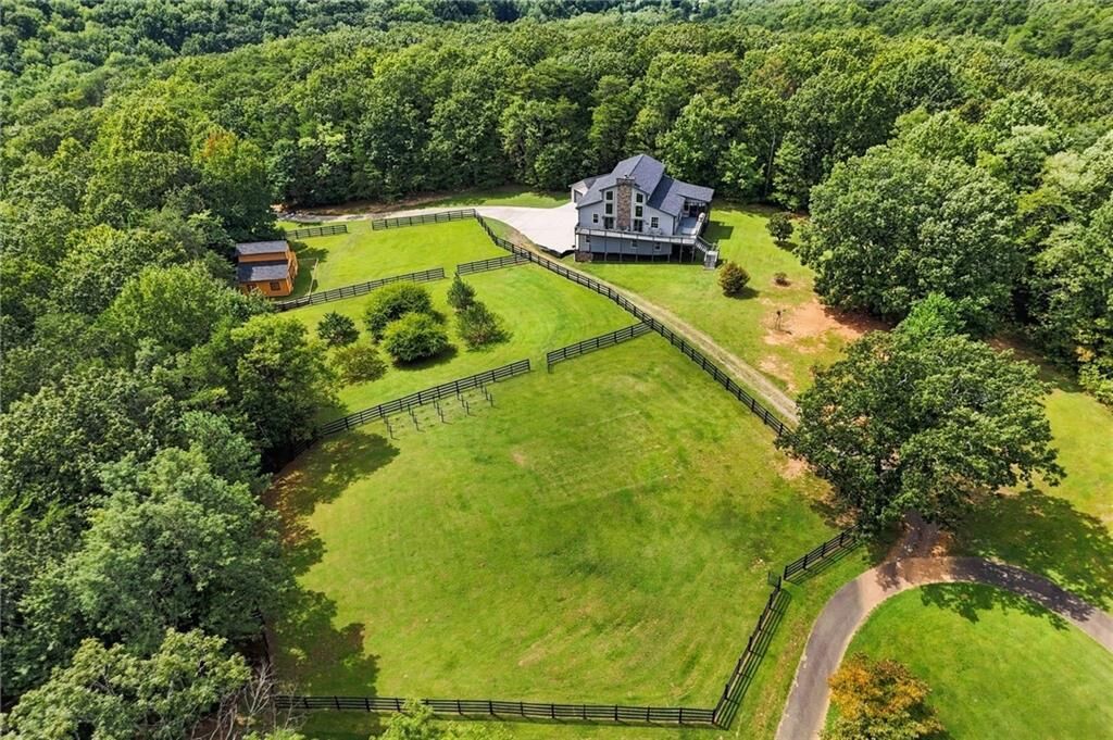 Property Photo:  279 Seven Springs Road  GA 30175 