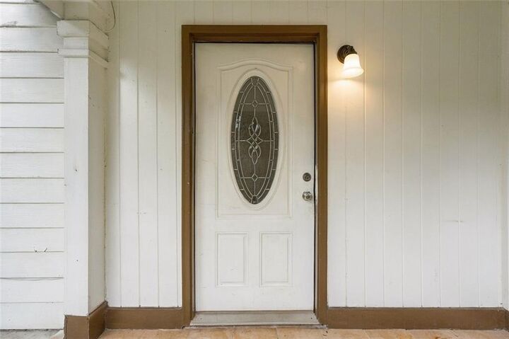 Property Photo:  1642 Esquire Place  GA 30093 