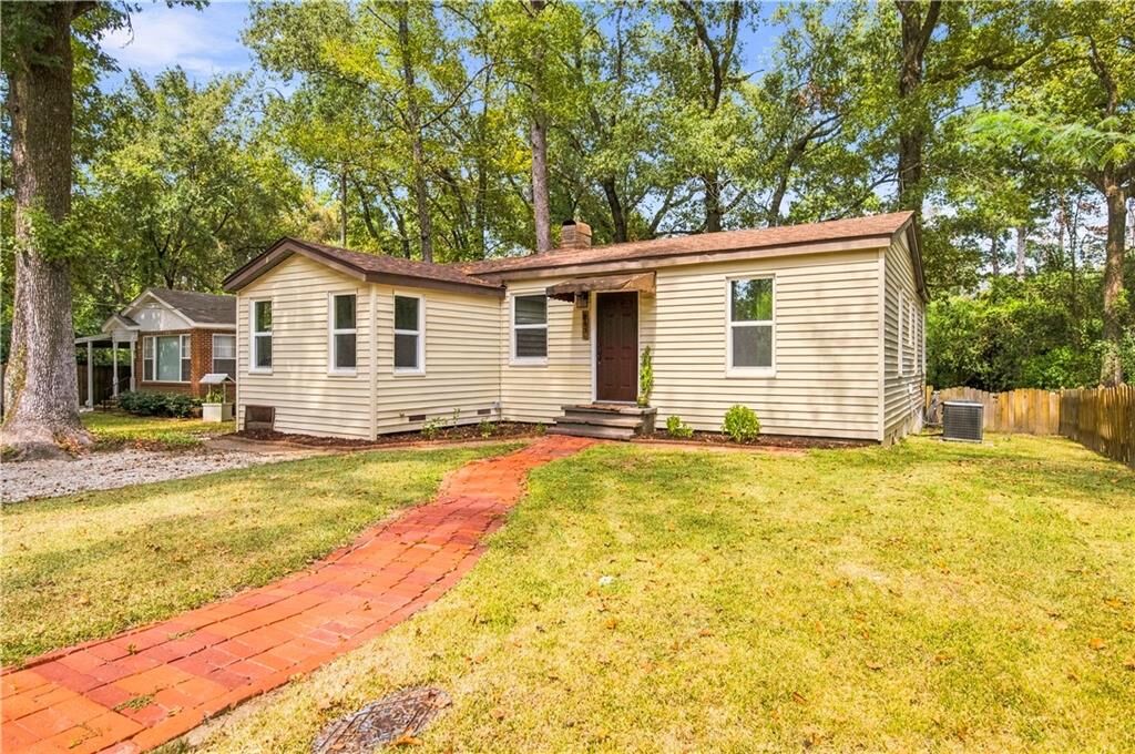 Property Photo:  203 Moriarity Street  LA 71360 