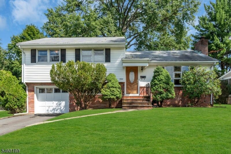 Property Photo:  290 Arnold Ave  NJ 07063 